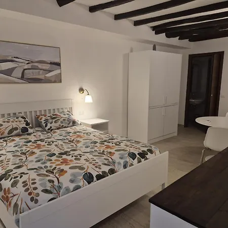 شقة In Centro Storico Charme E Comfort